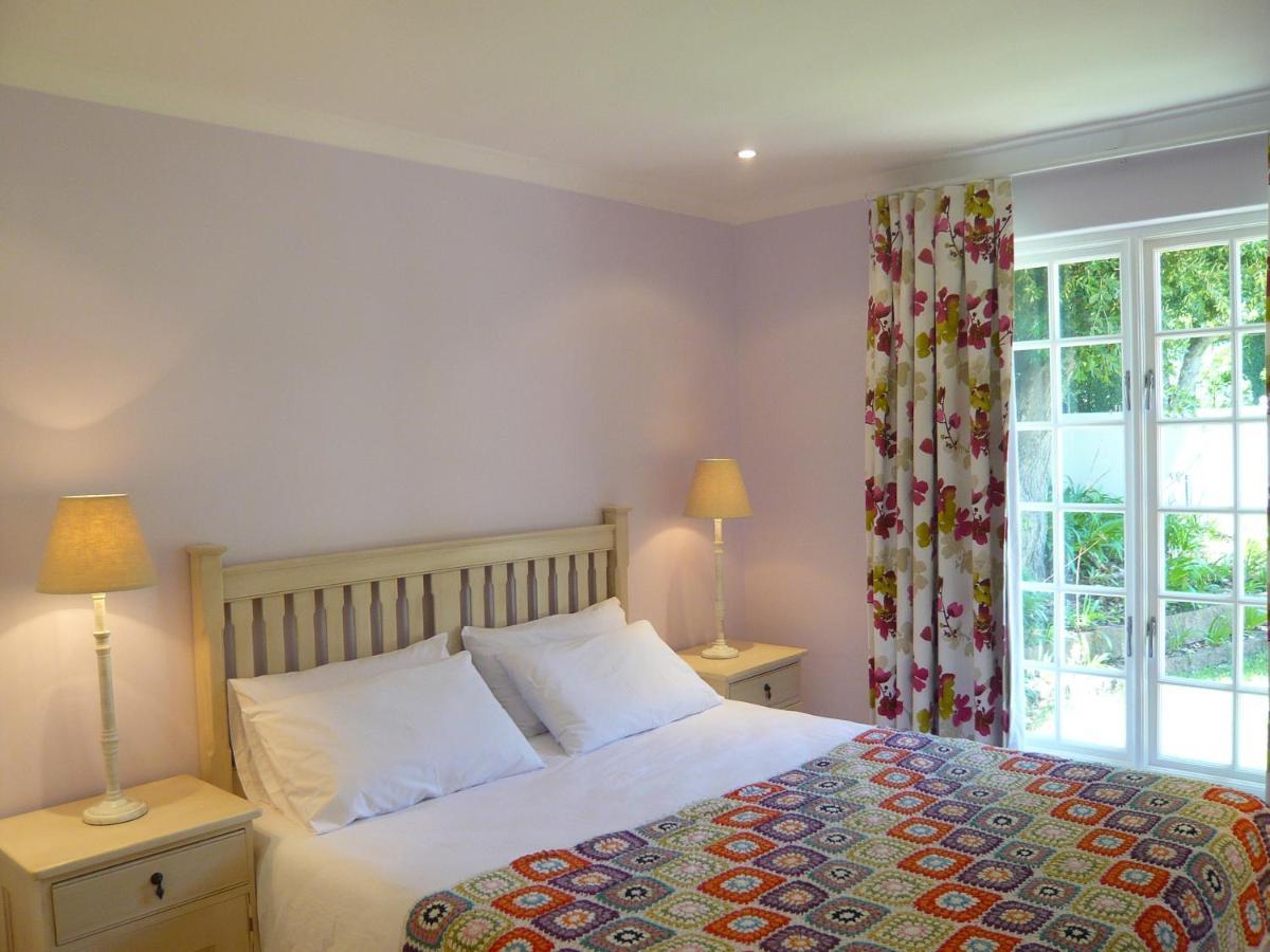 Le Petit Poucet Hotel Кейптаун Стая снимка