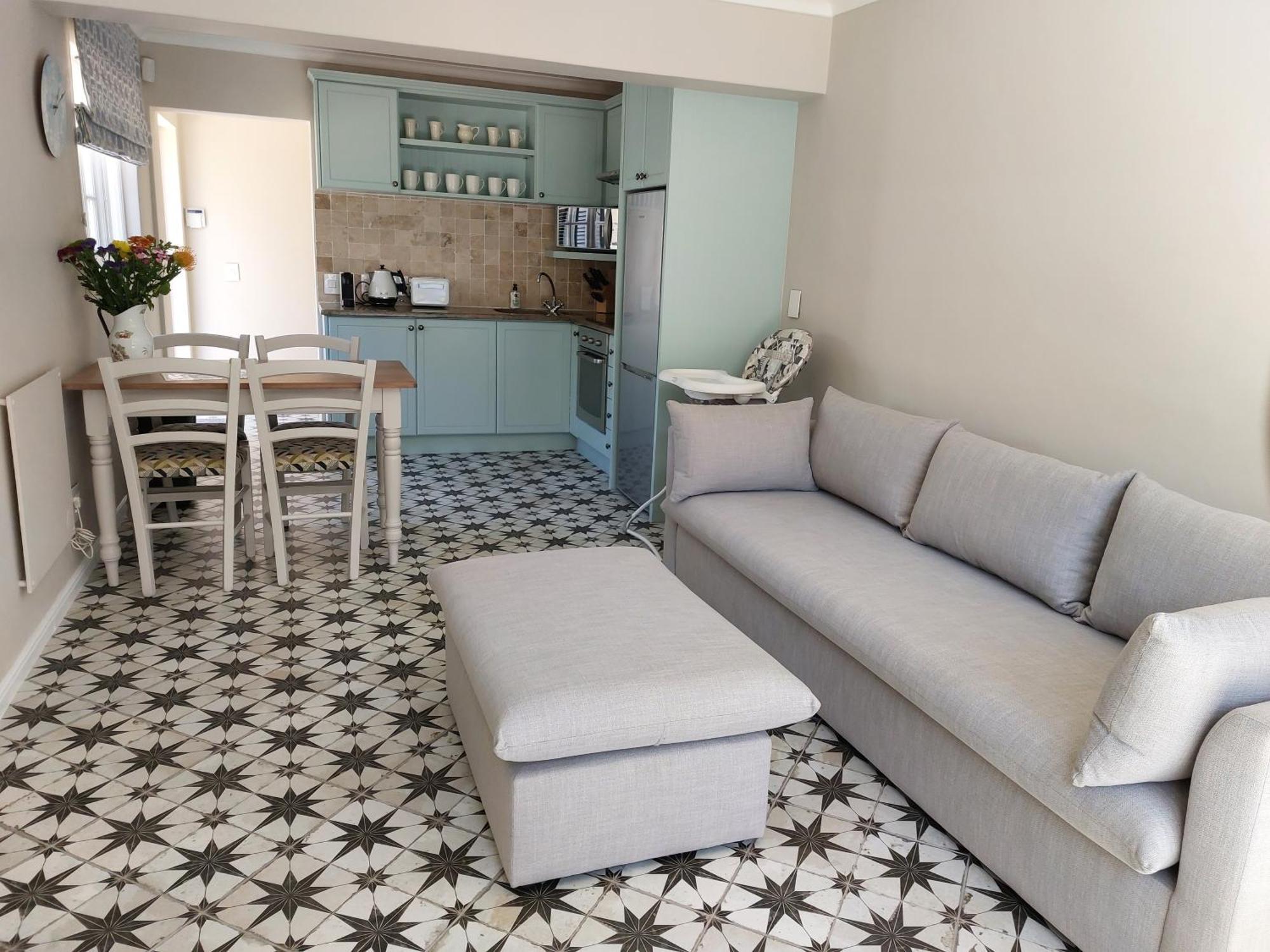 Le Petit Poucet Hotel Кейптаун Екстериор снимка